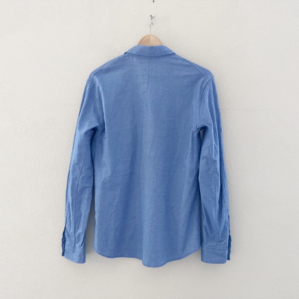 Lululemon All Town Buttondown Shirt Mens Med Blue Collared Classic Work Casual - Picture 5 of 12
